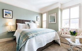 April House Weybridge - Boutique Guesthouse